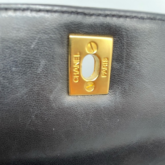 Chanel - Picture 14 of 16